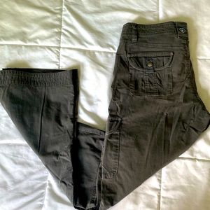 Kuhl Women’s Grey Cargo Hiking Utility Pants Size 8 Reg Straight Leg